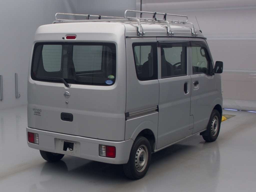 NISSAN NV100 CLIPPER