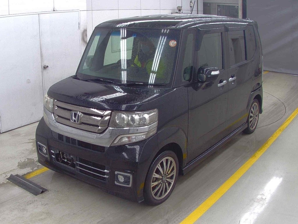 HONDA N-BOX