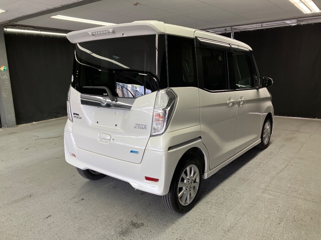 NISSAN DAYZ ROOX