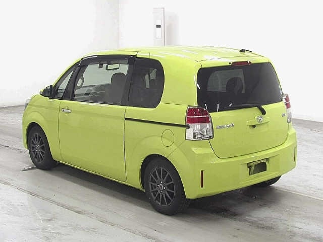 TOYOTA SPADE