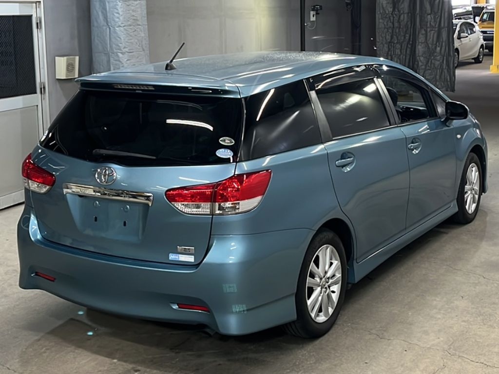TOYOTA WISH