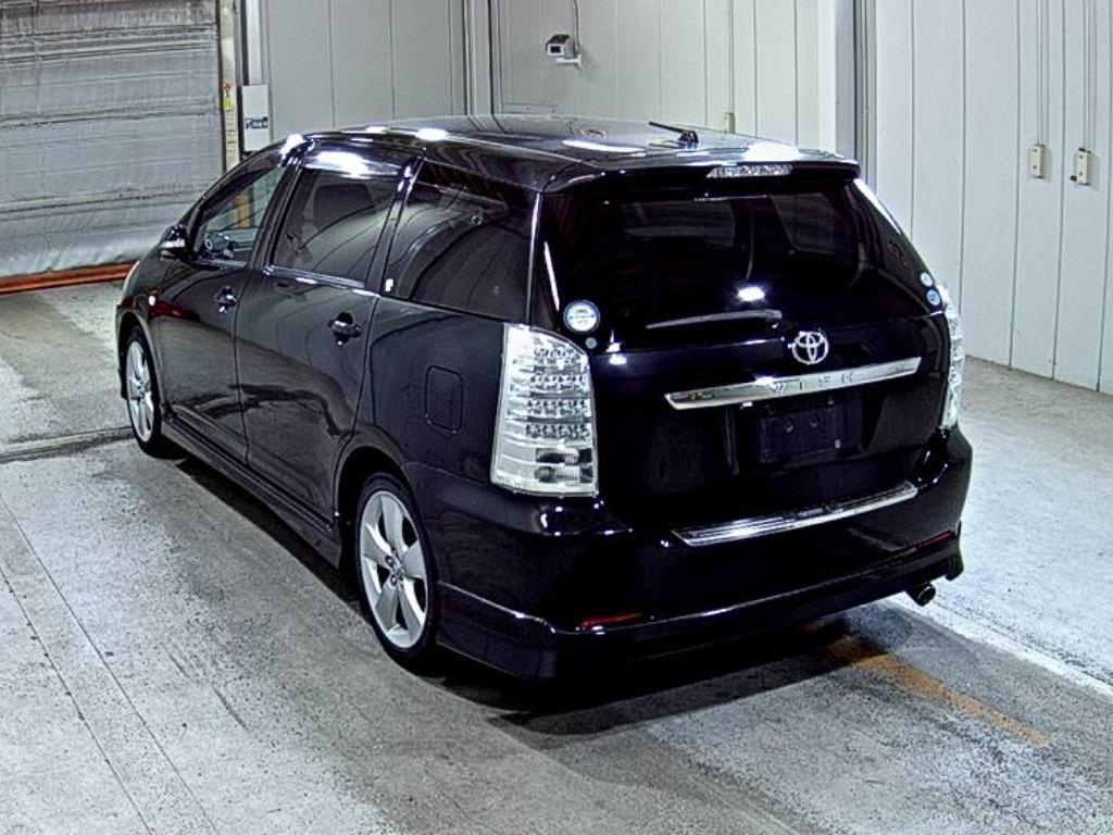 TOYOTA WISH