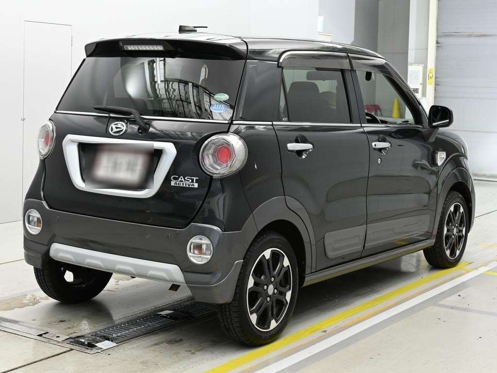 DAIHATSU CAST