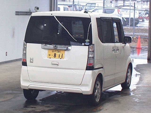 HONDA N-BOX