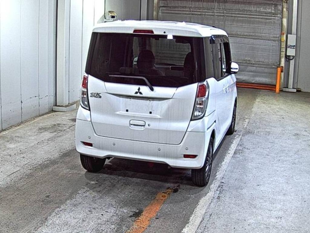 MITSUBISHI EK SPACE