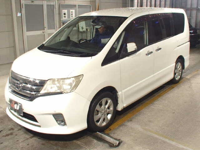 NISSAN SERENA