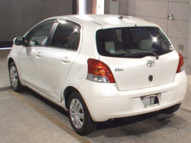 TOYOTA VITZ