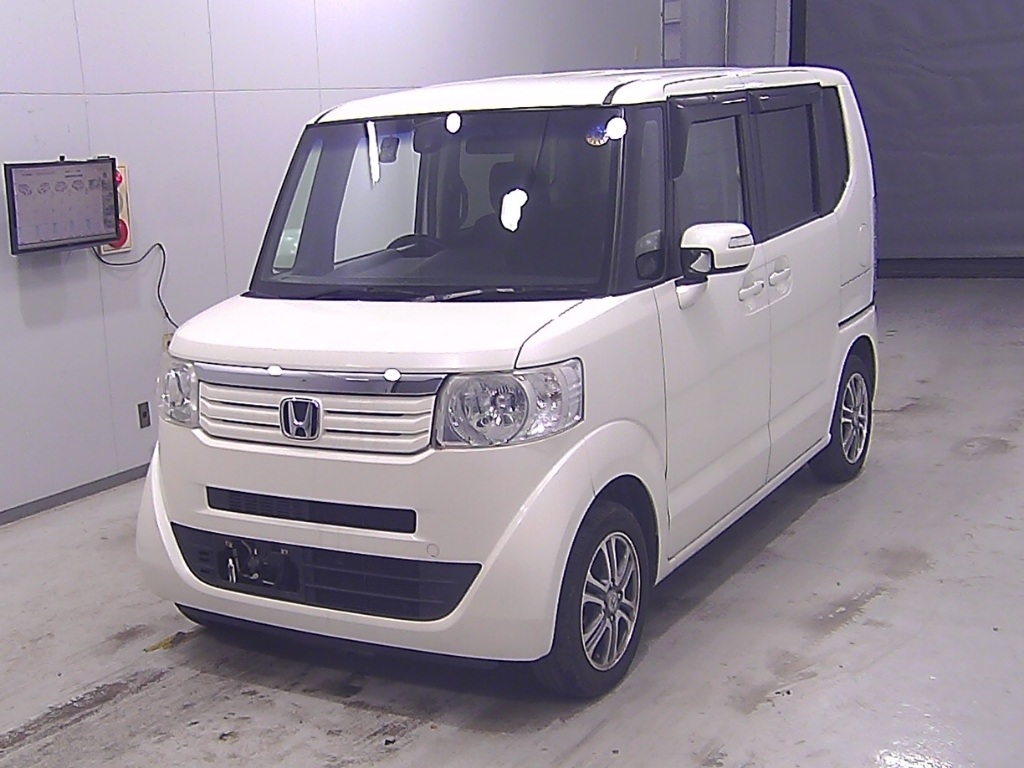 HONDA N-BOX