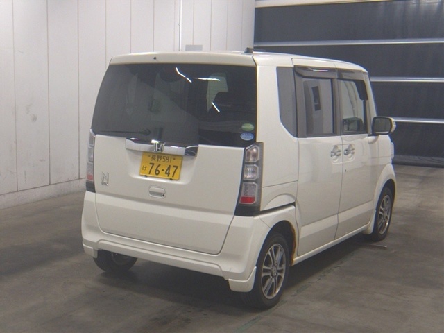 HONDA N-BOX