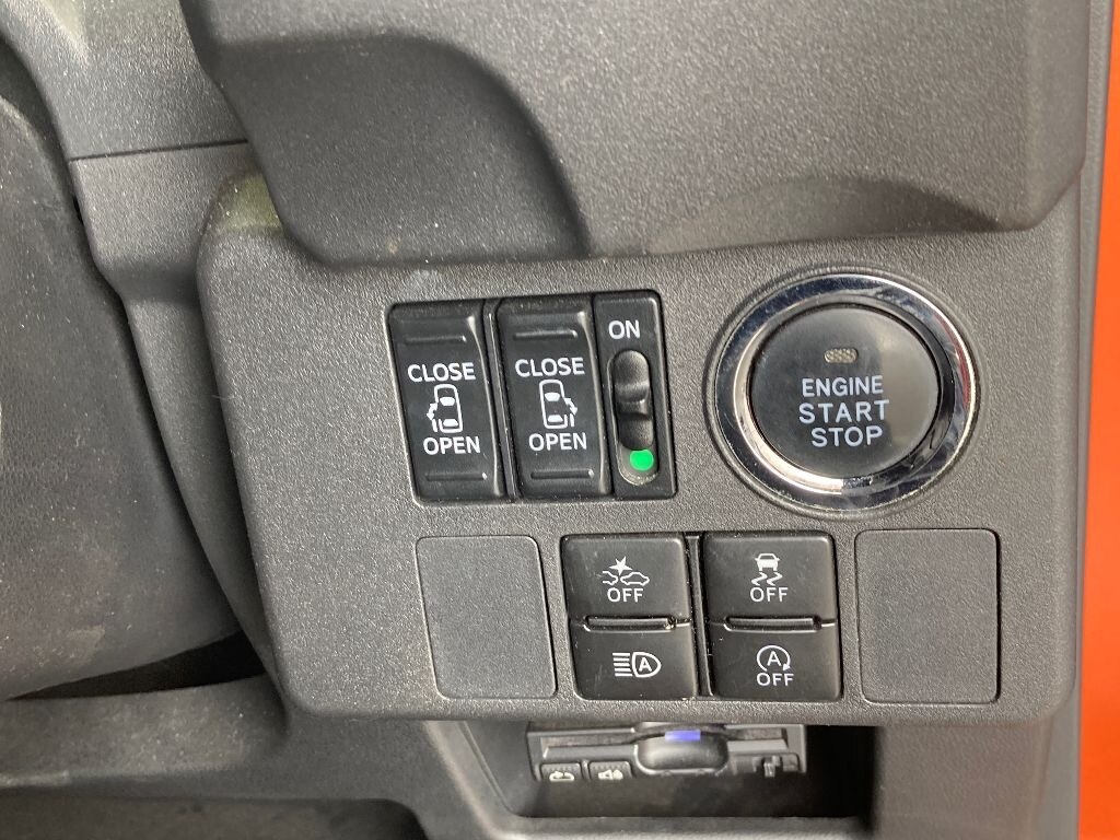 DAIHATSU WAKE