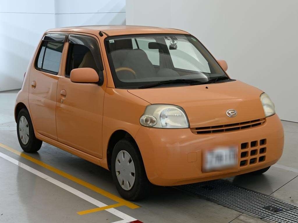 DAIHATSU ESSE