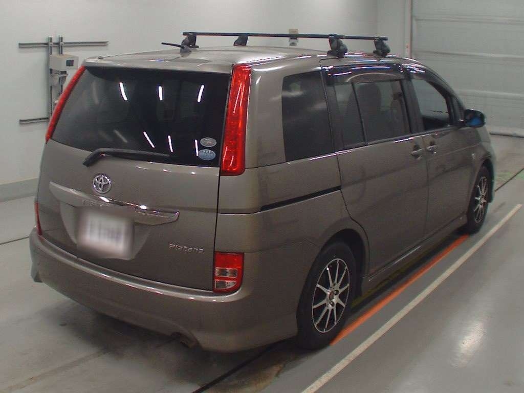 TOYOTA ISIS