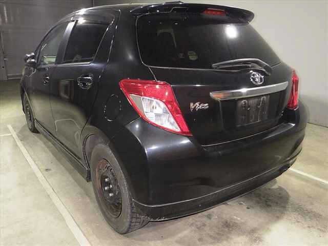TOYOTA VITZ
