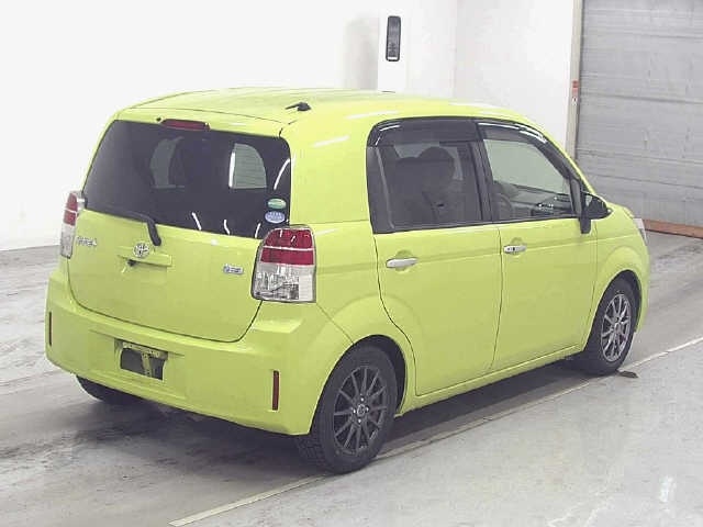 TOYOTA SPADE