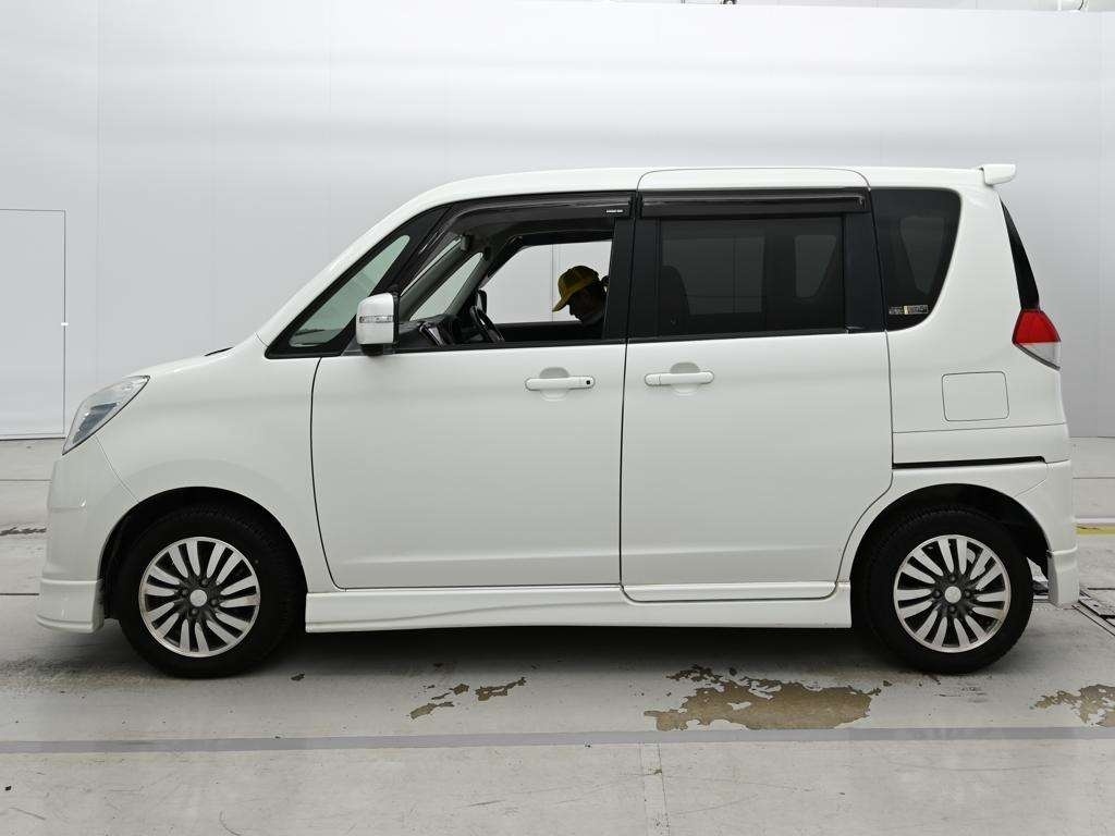 MITSUBISHI DELICA D:2