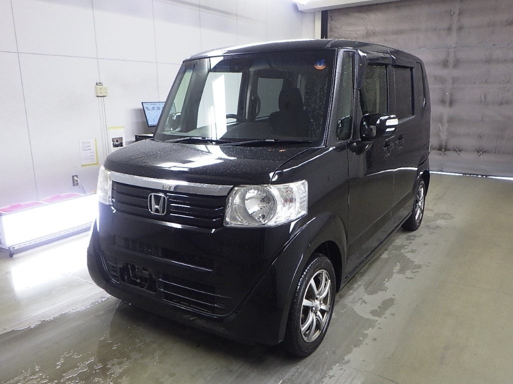 HONDA N-BOX