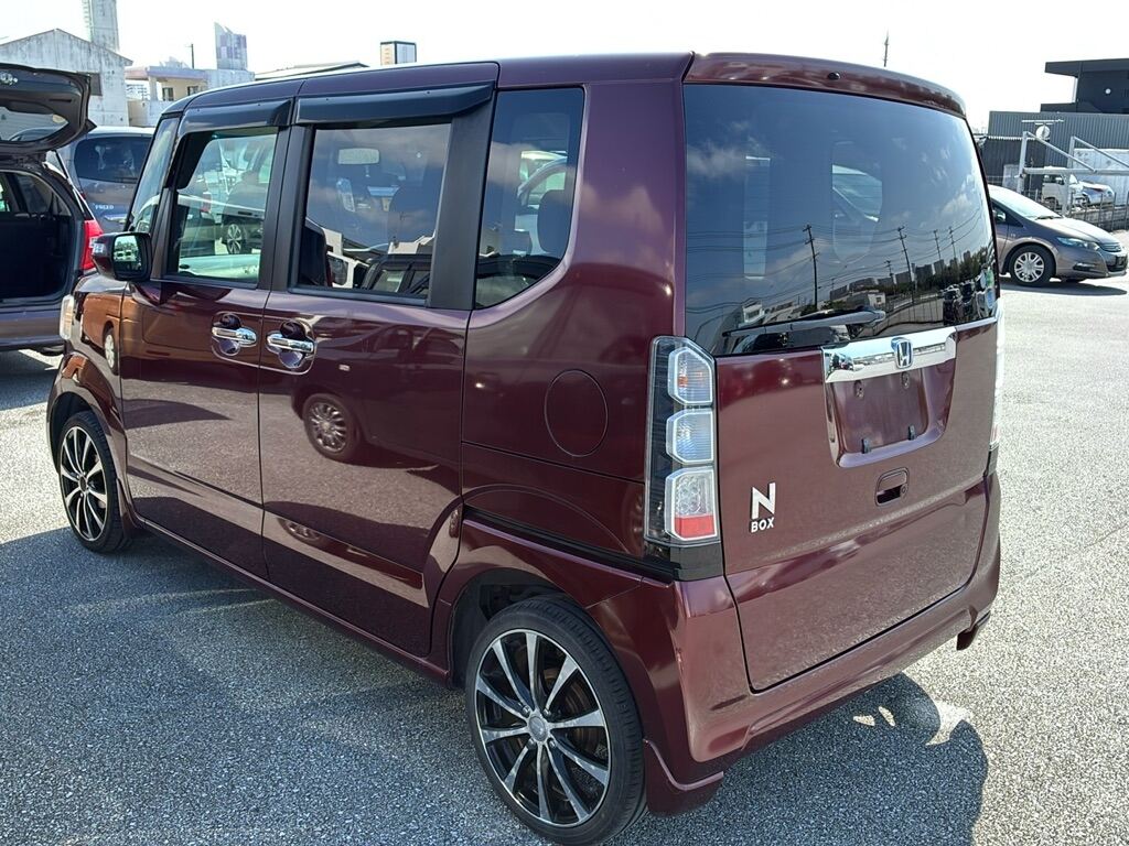 HONDA N-BOX