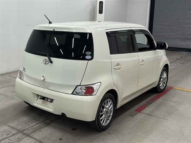 TOYOTA BB