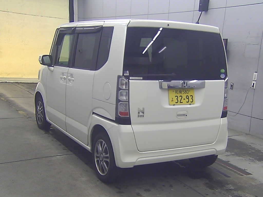 HONDA N-BOX