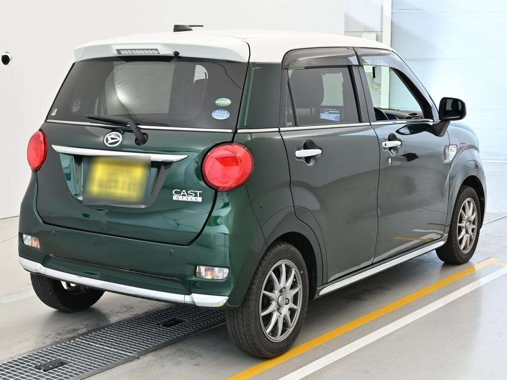 DAIHATSU CAST