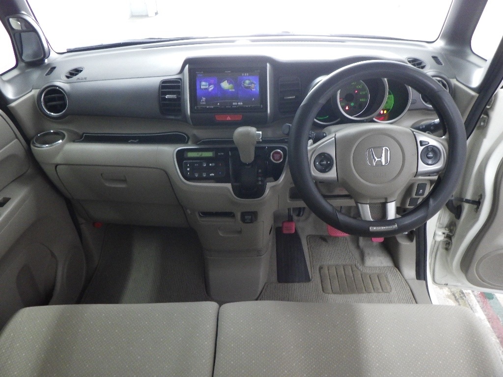 HONDA N-BOX