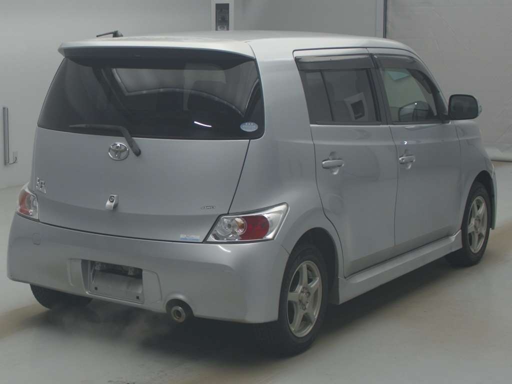 TOYOTA BB