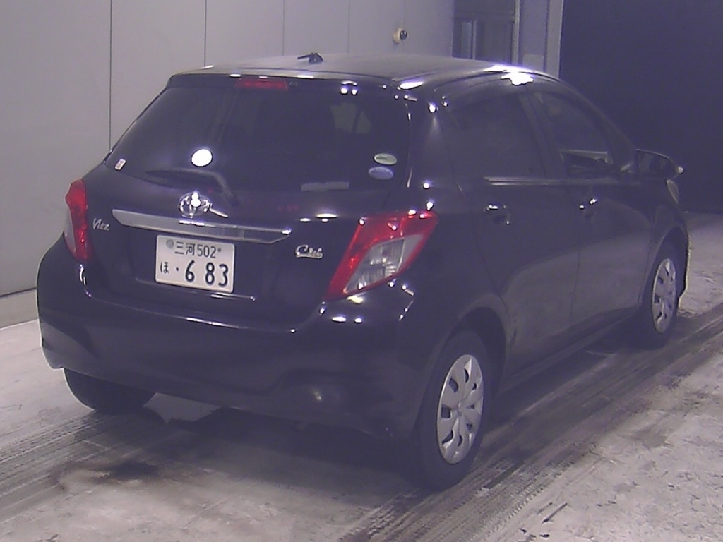 TOYOTA VITZ