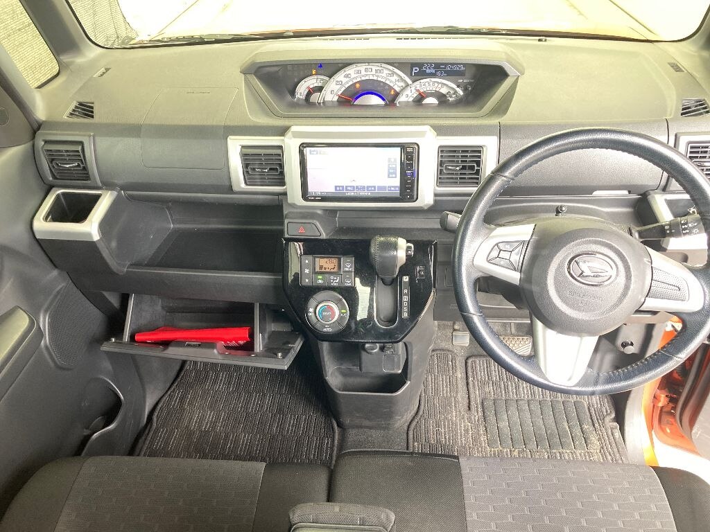 DAIHATSU WAKE