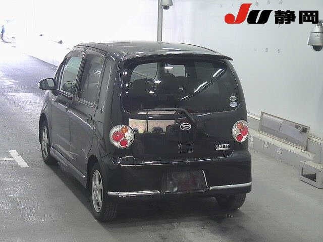 DAIHATSU MOVE LATTE