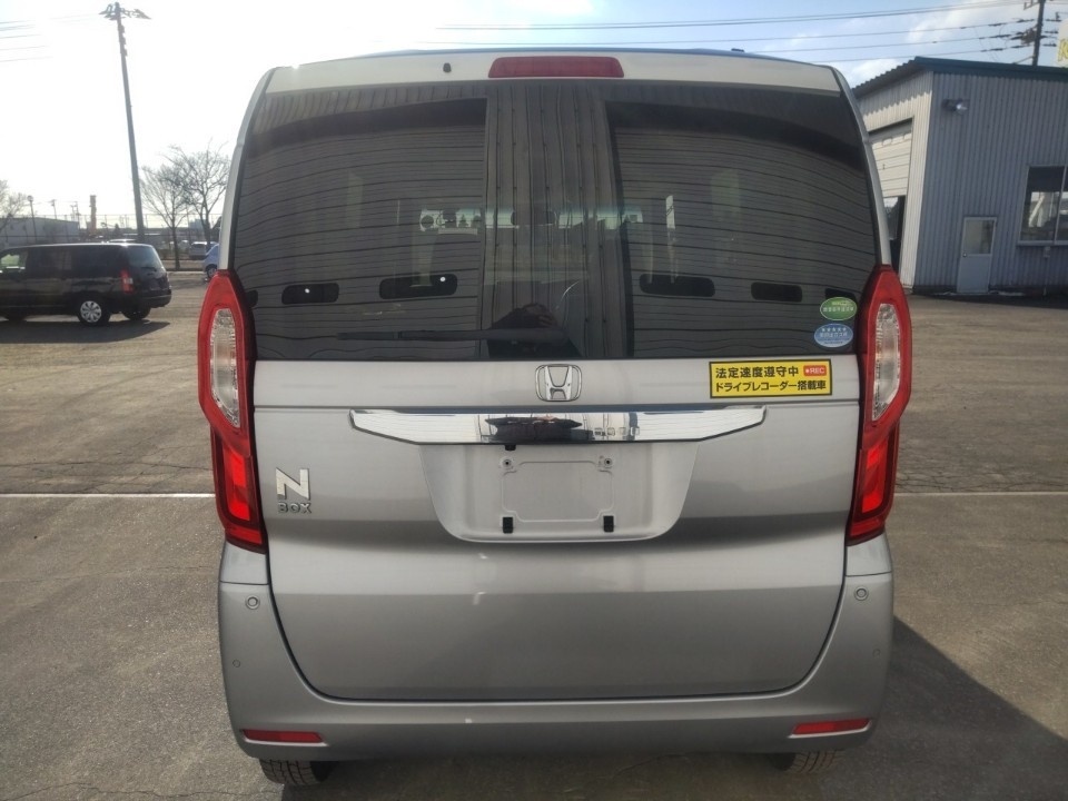 HONDA N-BOX