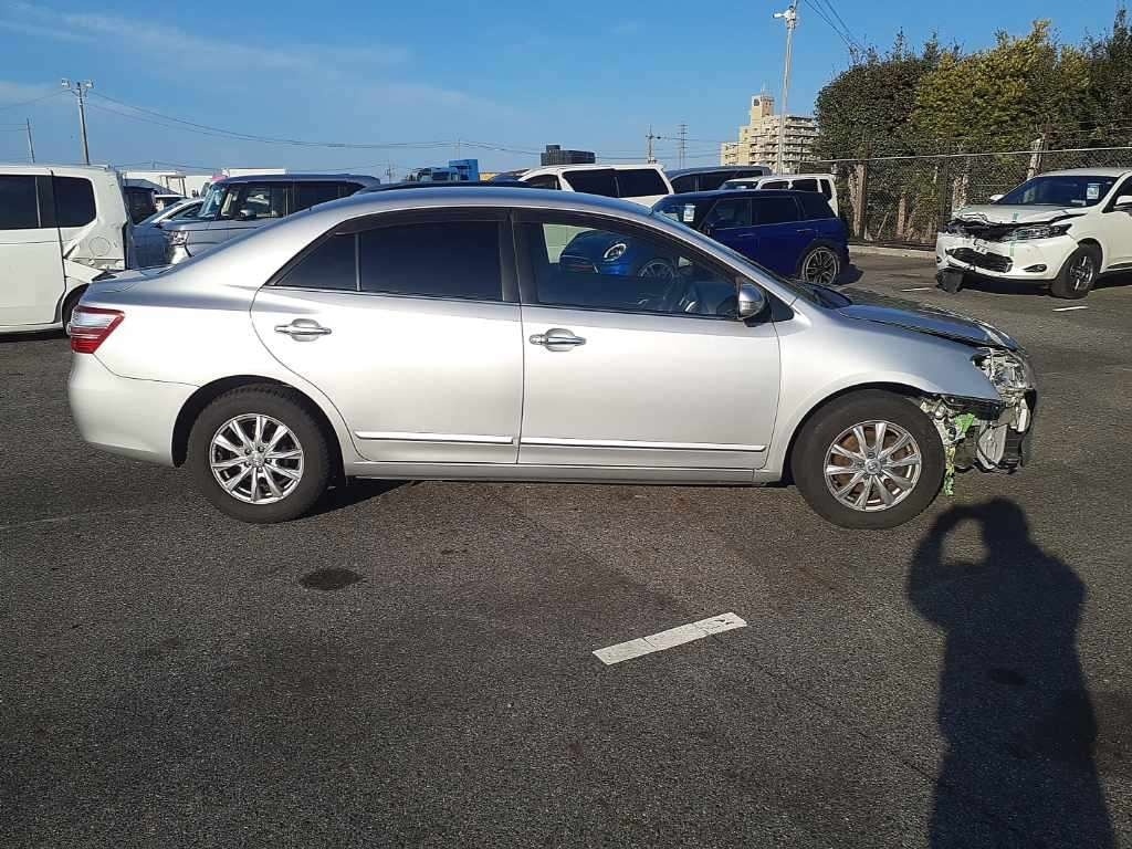 TOYOTA PREMIO