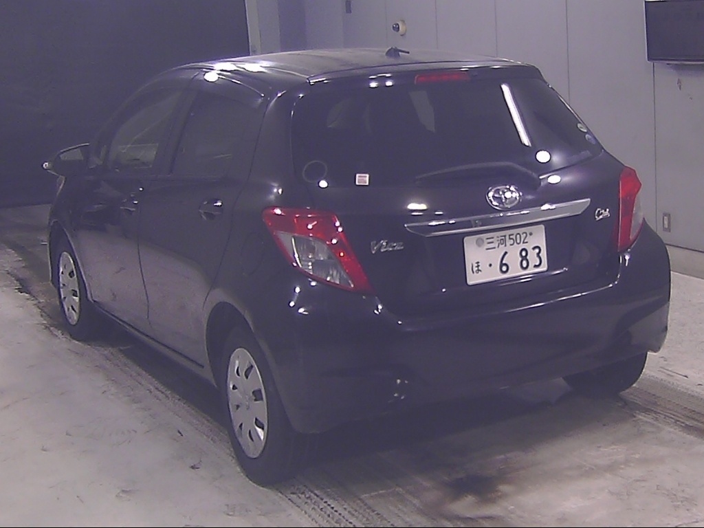TOYOTA VITZ
