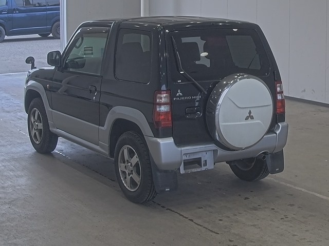 MITSUBISHI PAJERO MINI