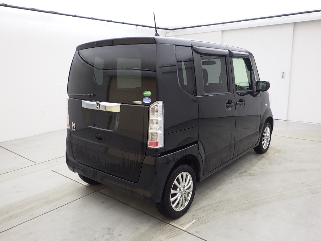HONDA N-BOX