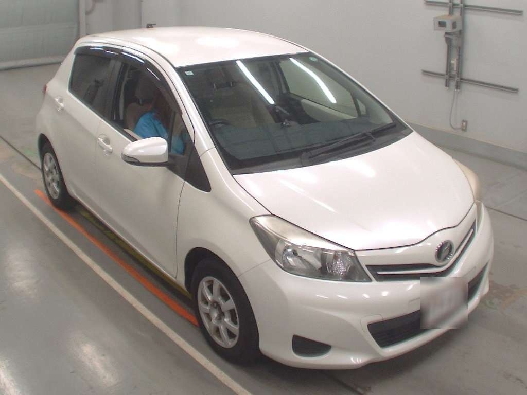 TOYOTA VITZ
