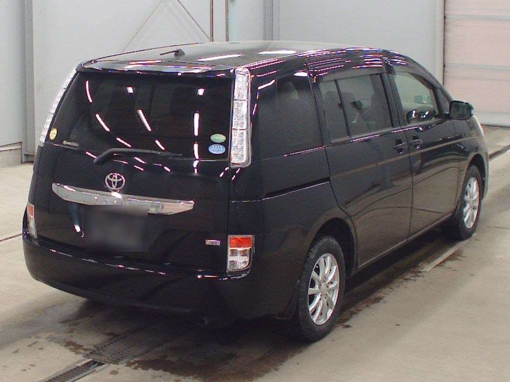 TOYOTA ISIS