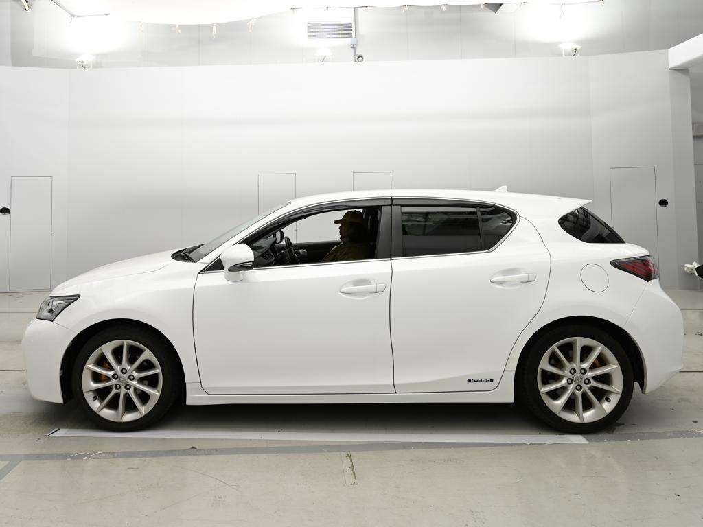 LEXUS CT200H