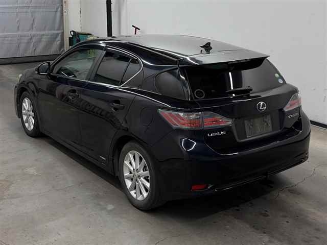 LEXUS CT200H