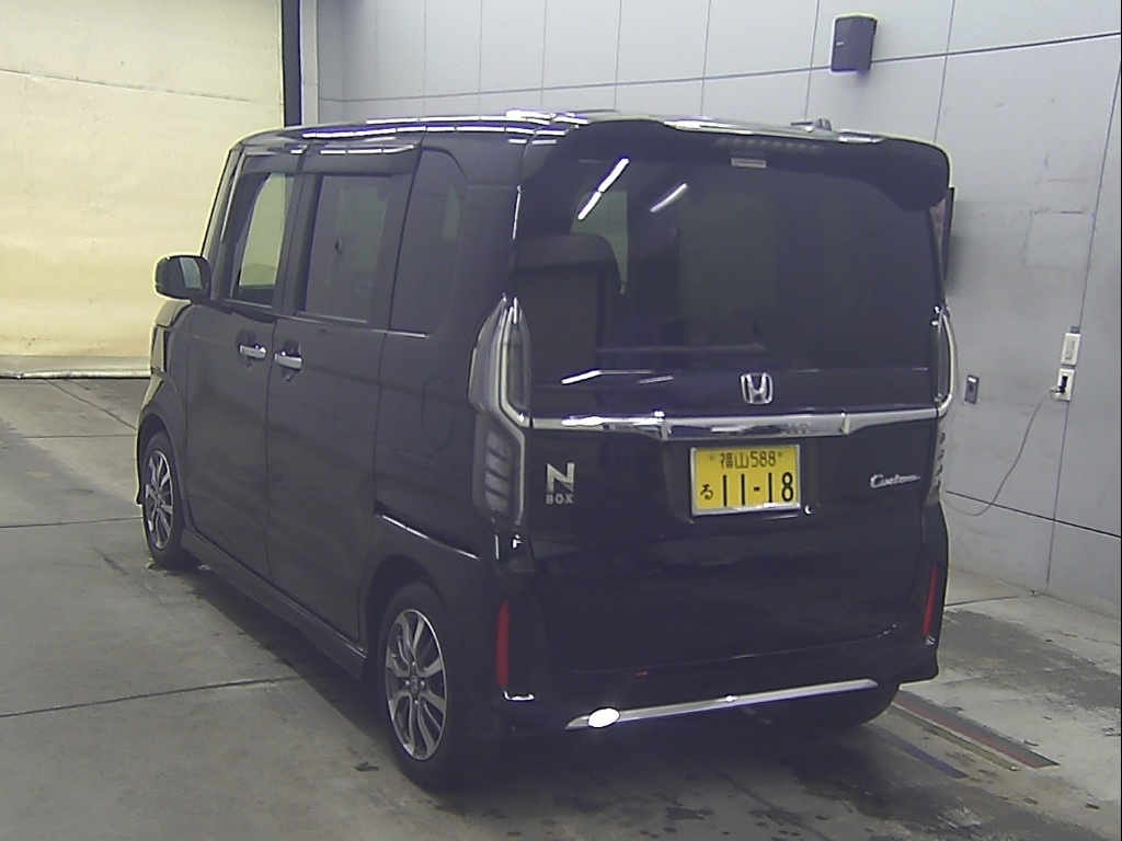 HONDA N-BOX