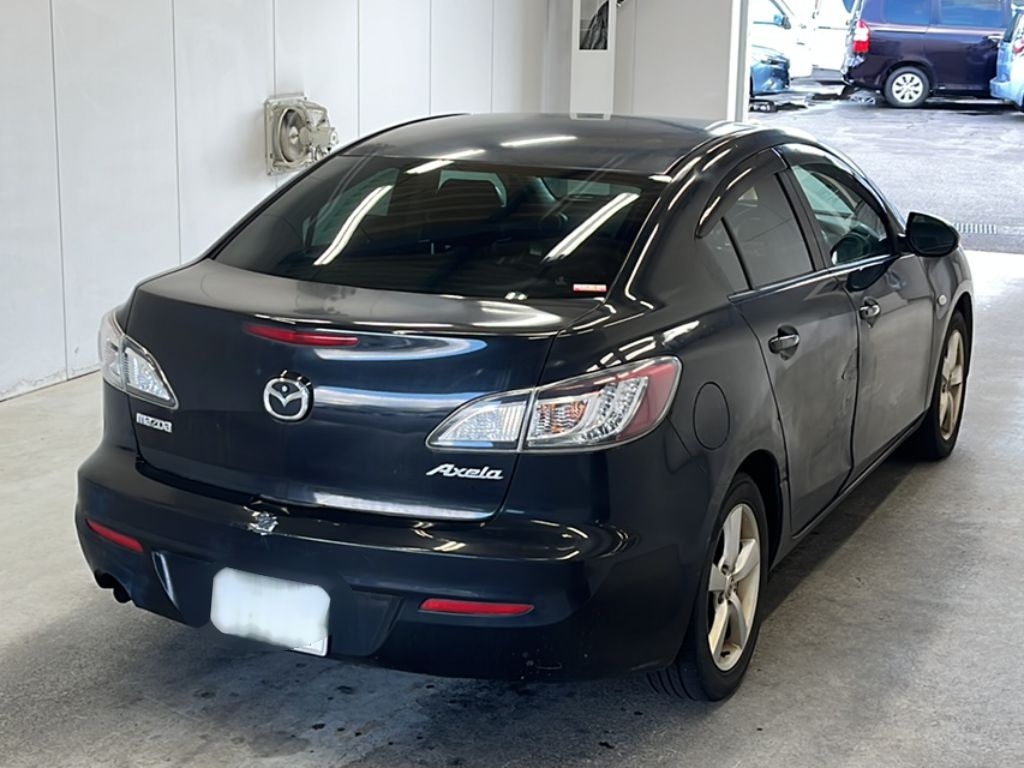 MAZDA AXELA