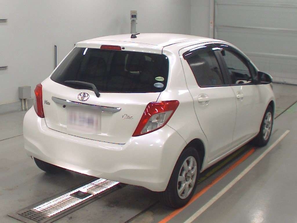 TOYOTA VITZ