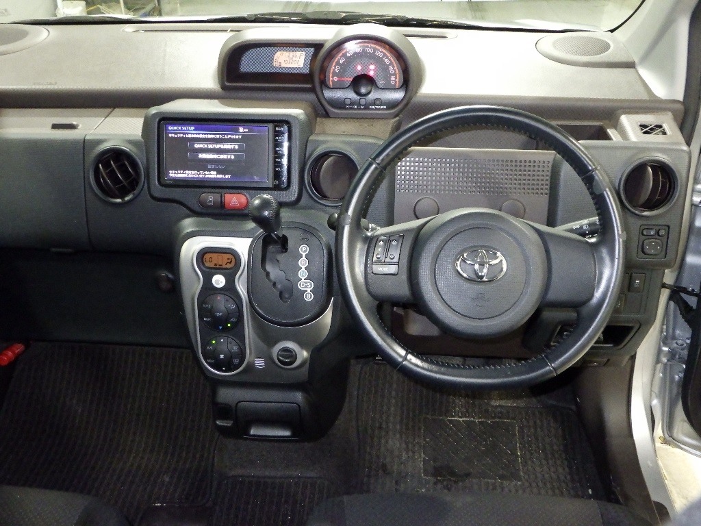 TOYOTA SPADE