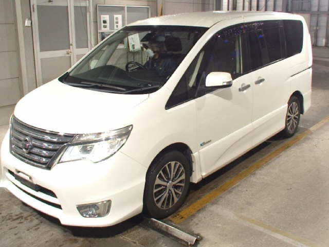 NISSAN SERENA