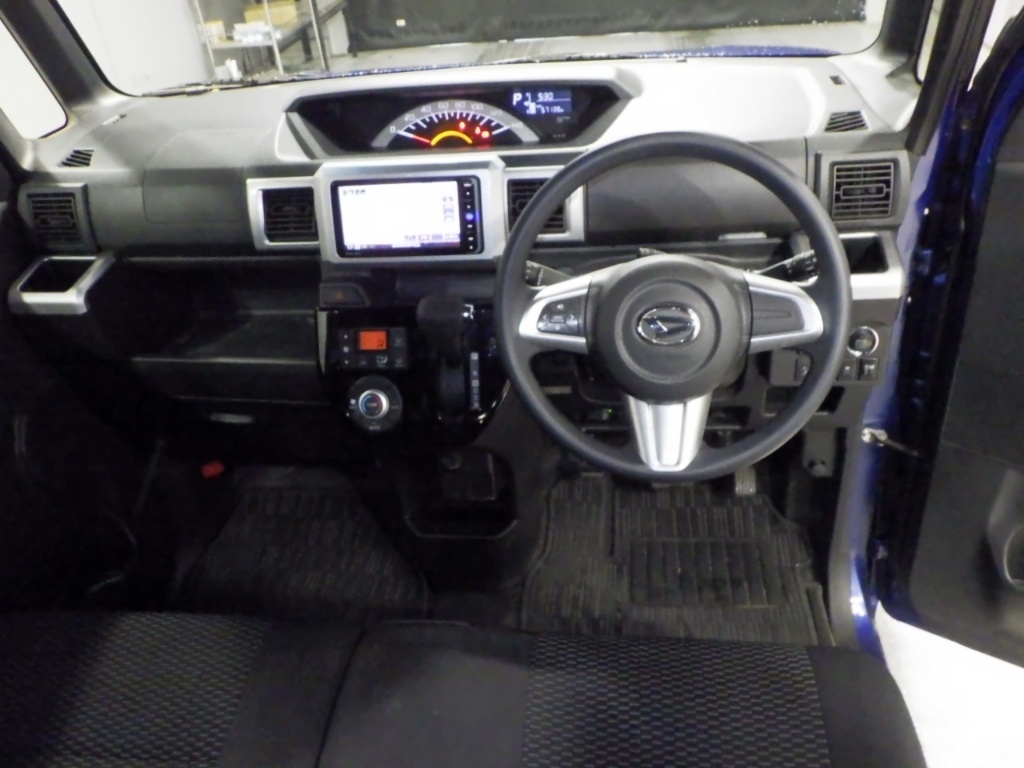 DAIHATSU WAKE