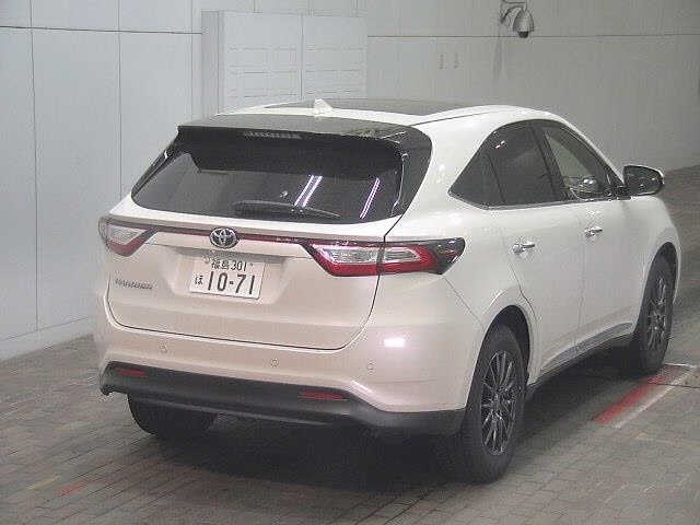 TOYOTA HARRIER