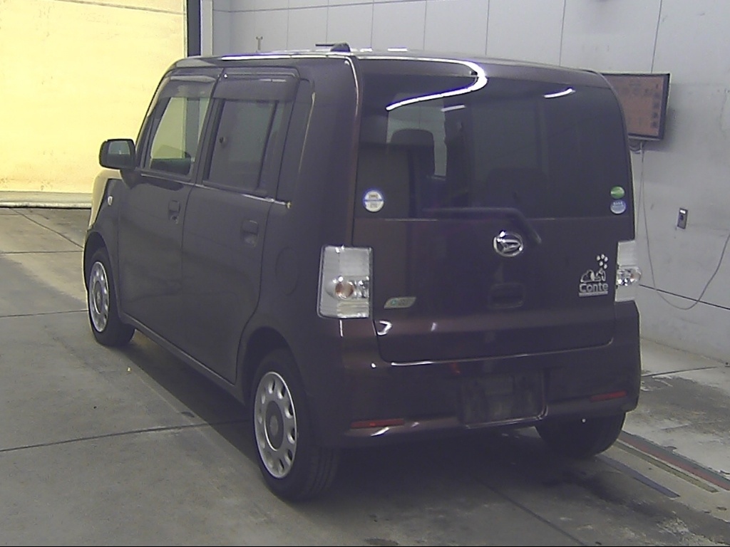DAIHATSU MOVE CONTE
