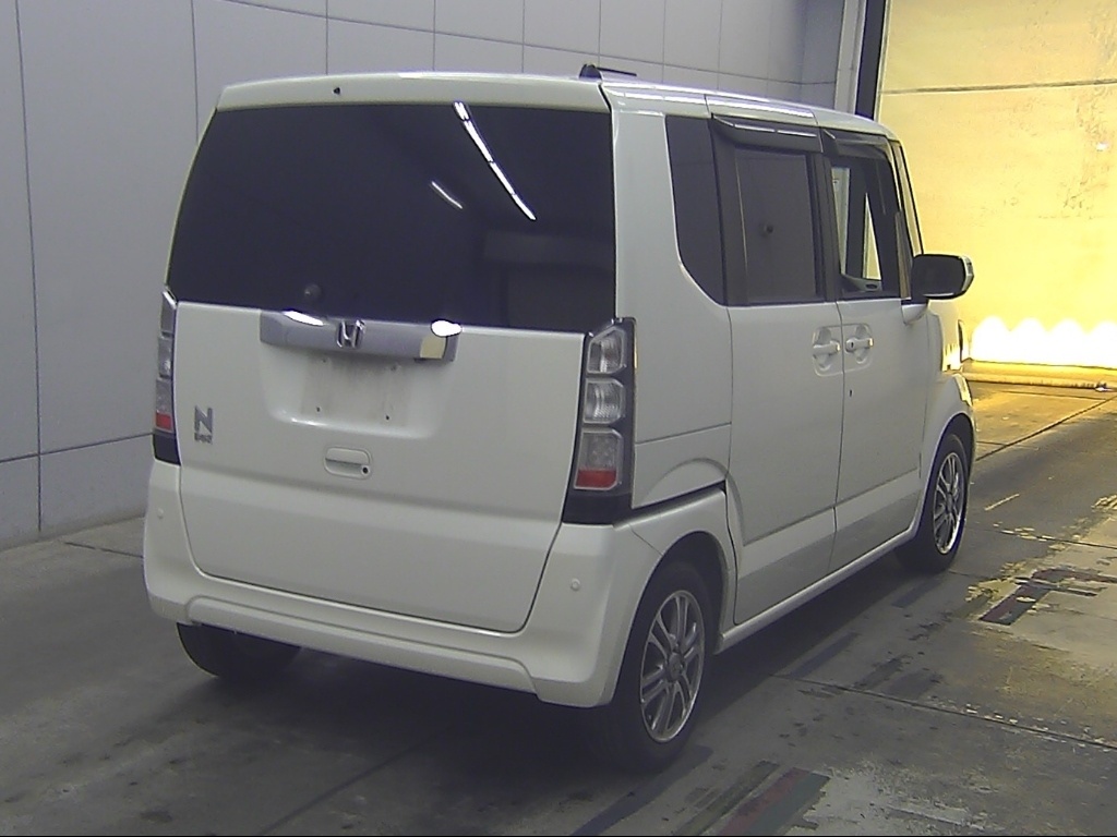 HONDA N-BOX
