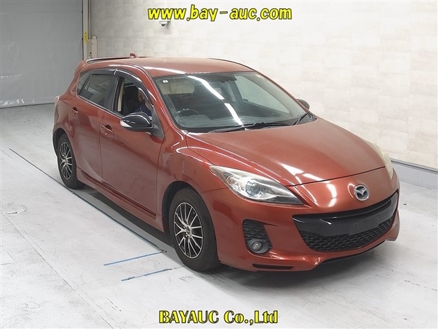 MAZDA AXELA