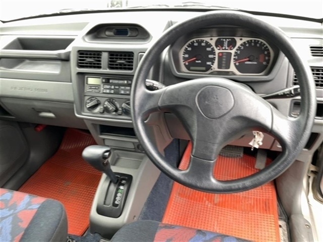MITSUBISHI PAJERO MINI