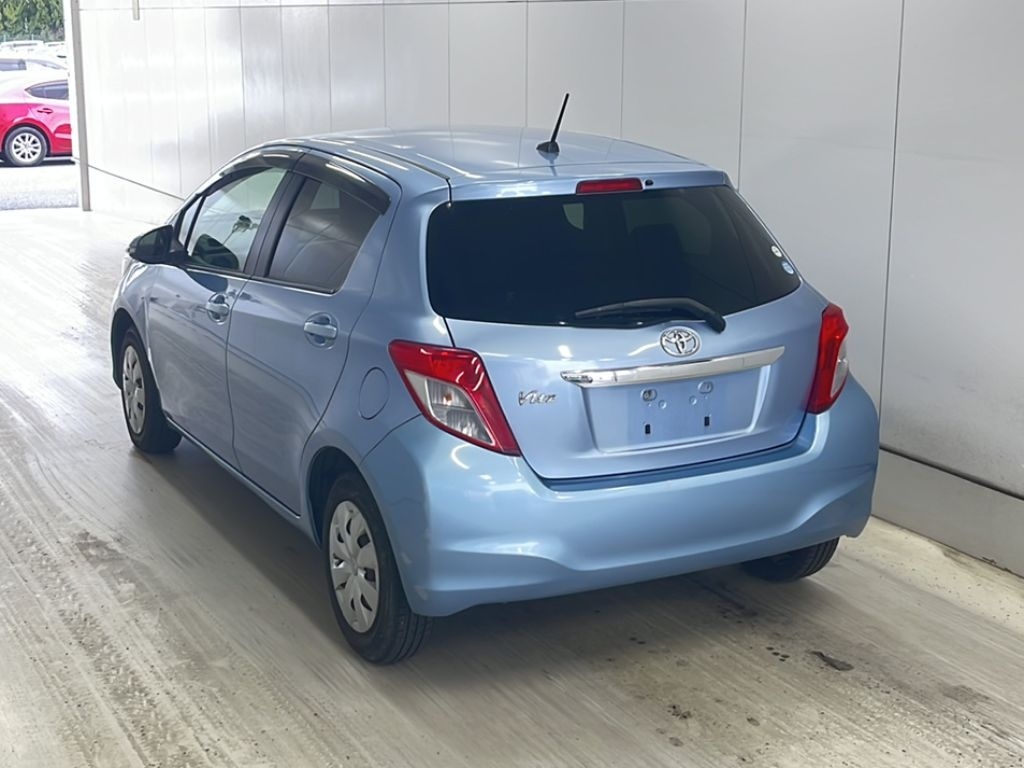 TOYOTA VITZ